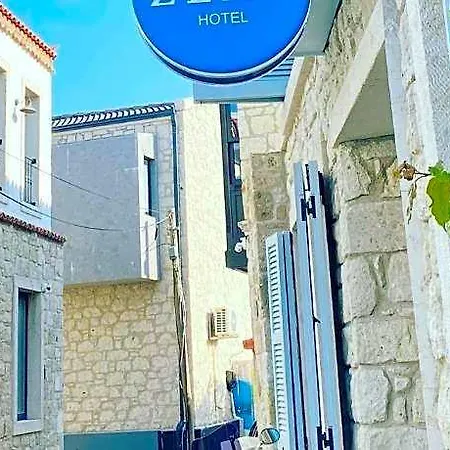 Zena Alacati Adults Only Otel 5*